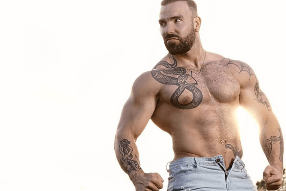 JJ Malibu Hottie Exclusive: Alejandro Garcia World