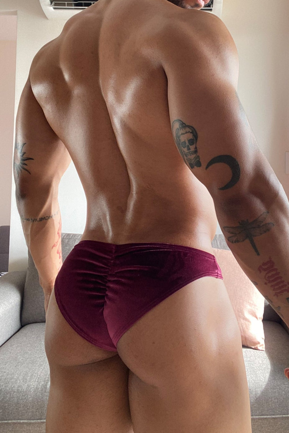 Velvety Scrunch-Butt Bikini Briefs - Maroon