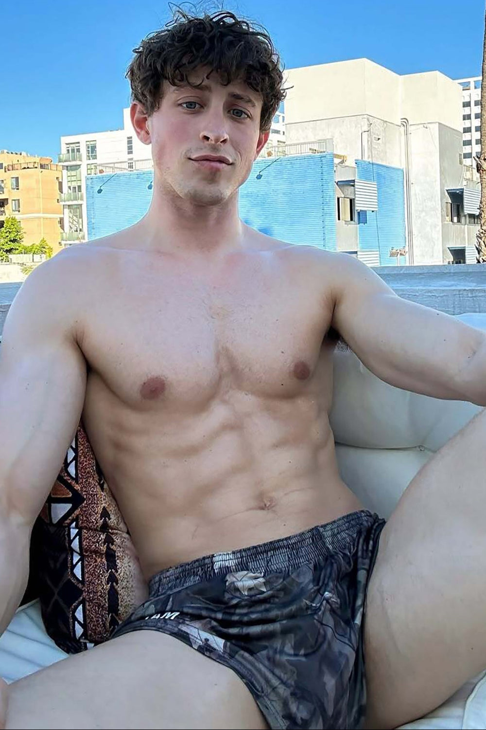 Stretch-It 2" Athletic Short Shorts - Leaf Camo